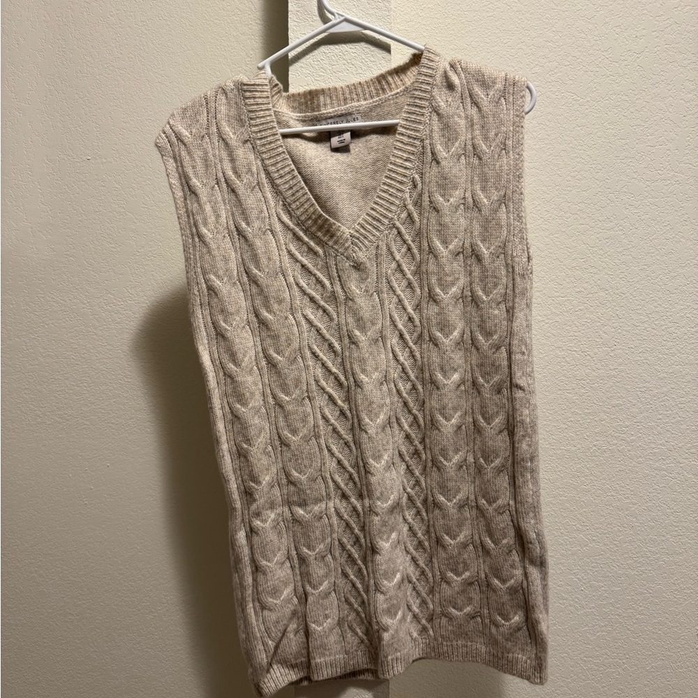 Cable Knit Sleeveless Sweater - Beige